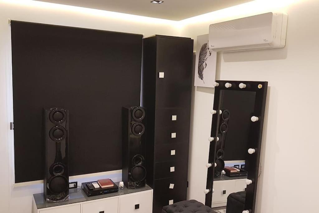 Apartment ستوديو فندقي مع مسرح منزلي روعه وواي فاي *