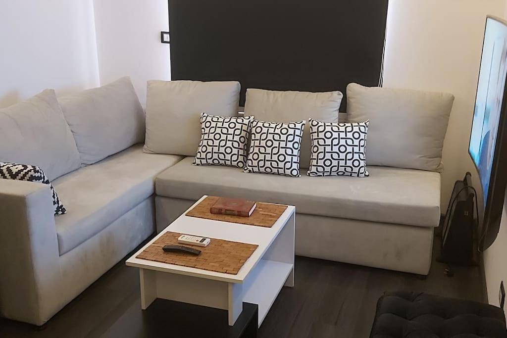 Apartment ستوديو فندقي مع مسرح منزلي روعه وواي فاي *